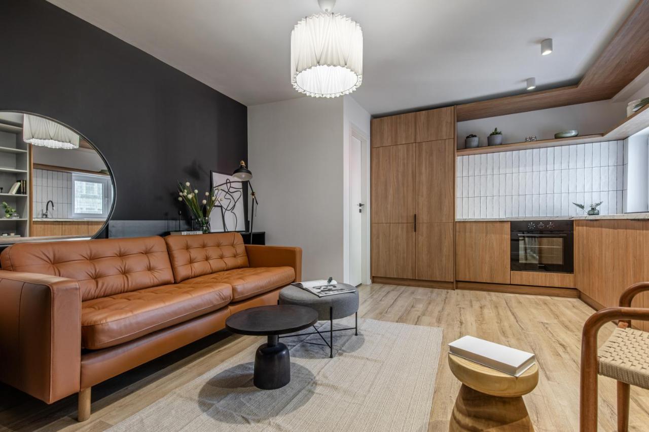 Apartment Downtown Story By Urbanesq *